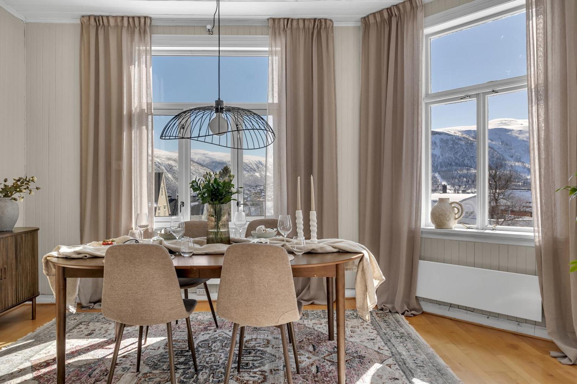 Amazing Tromso City Apartment With Free Parking And Lovely City Views! Екстер'єр фото